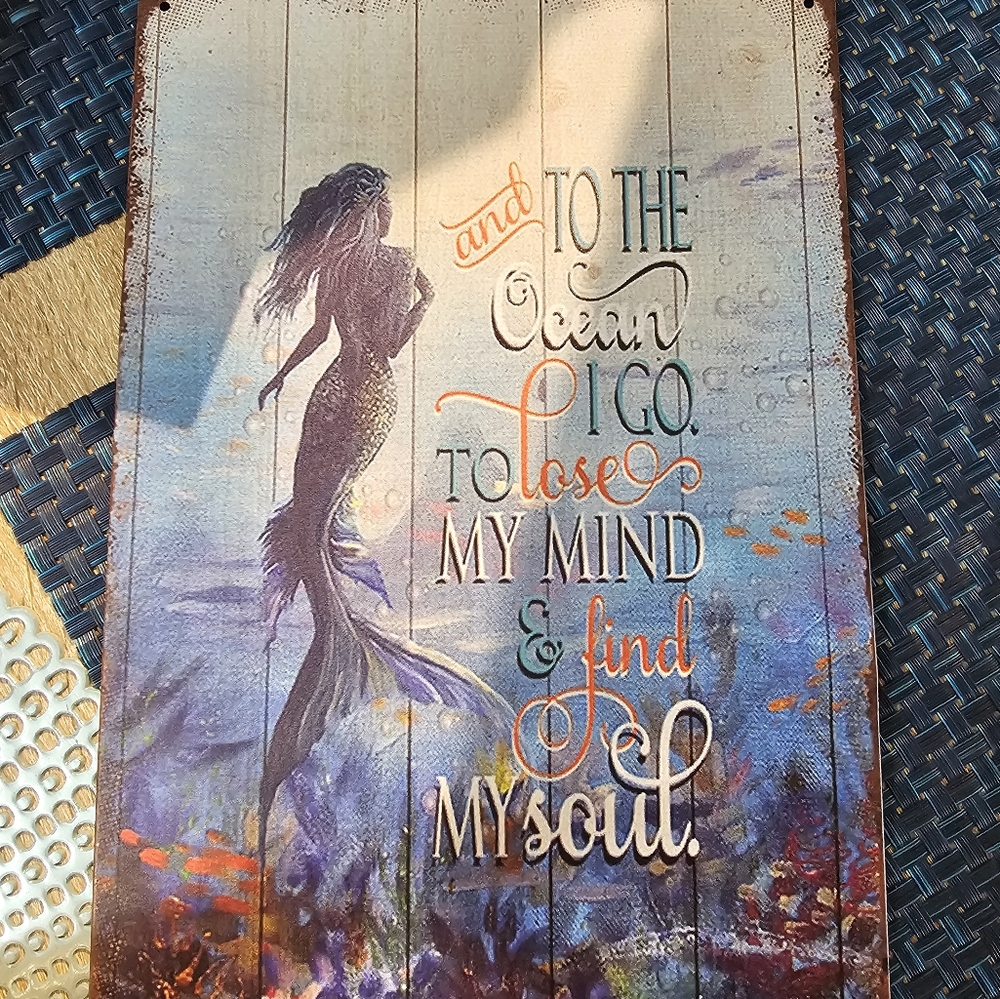 Mermaid Decor - Picture 2 of 8